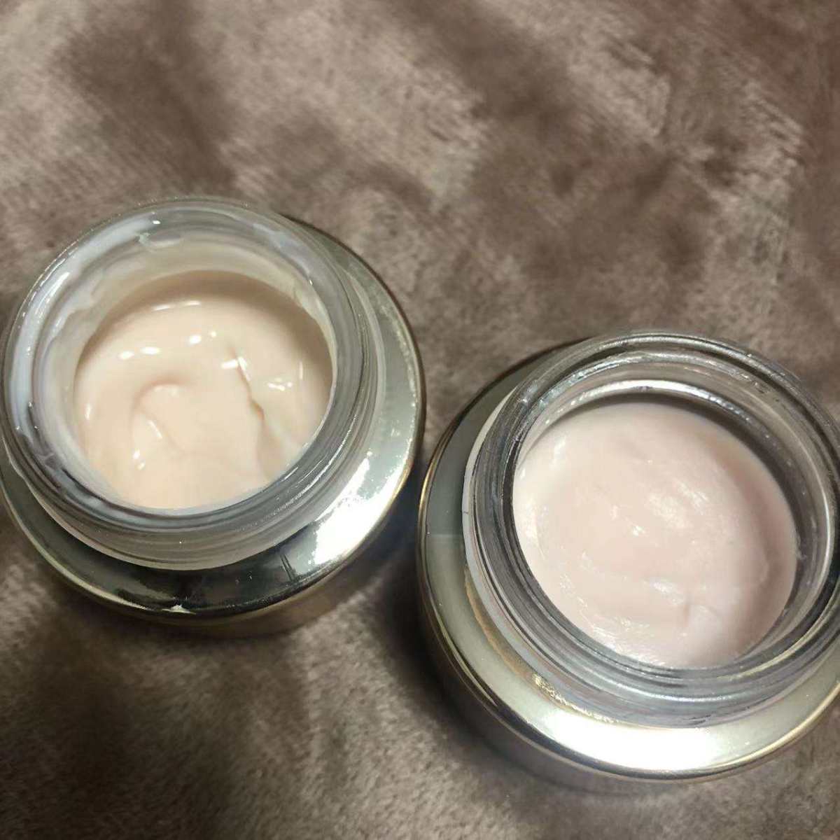 ✅兰蔻菁纯面霜属于抗衰老系列的面霜，走的就是适合轻熟龄肌肤的