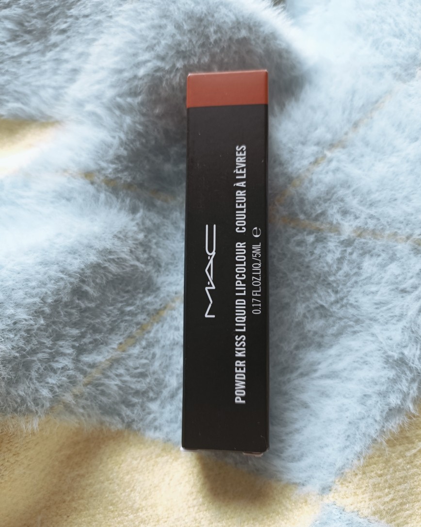 MAC家的口红产品都做的很好，我个人非常它家的哑光唇釉!  