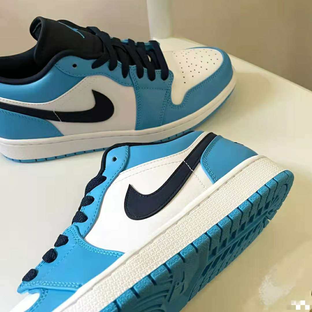 ❤️昨天闲逛Eastbay发现有Aj1 low这款北卡蓝，本