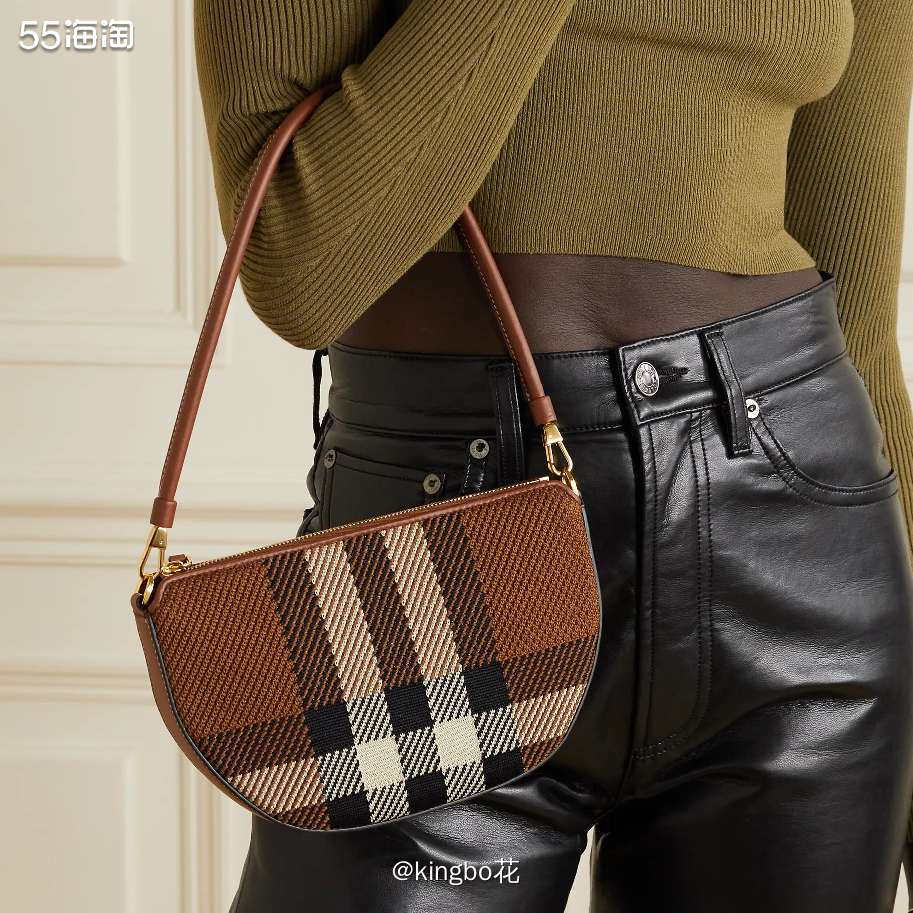 🔴Burberry 半月包，经典格纹元素致敬经典，半月造型
