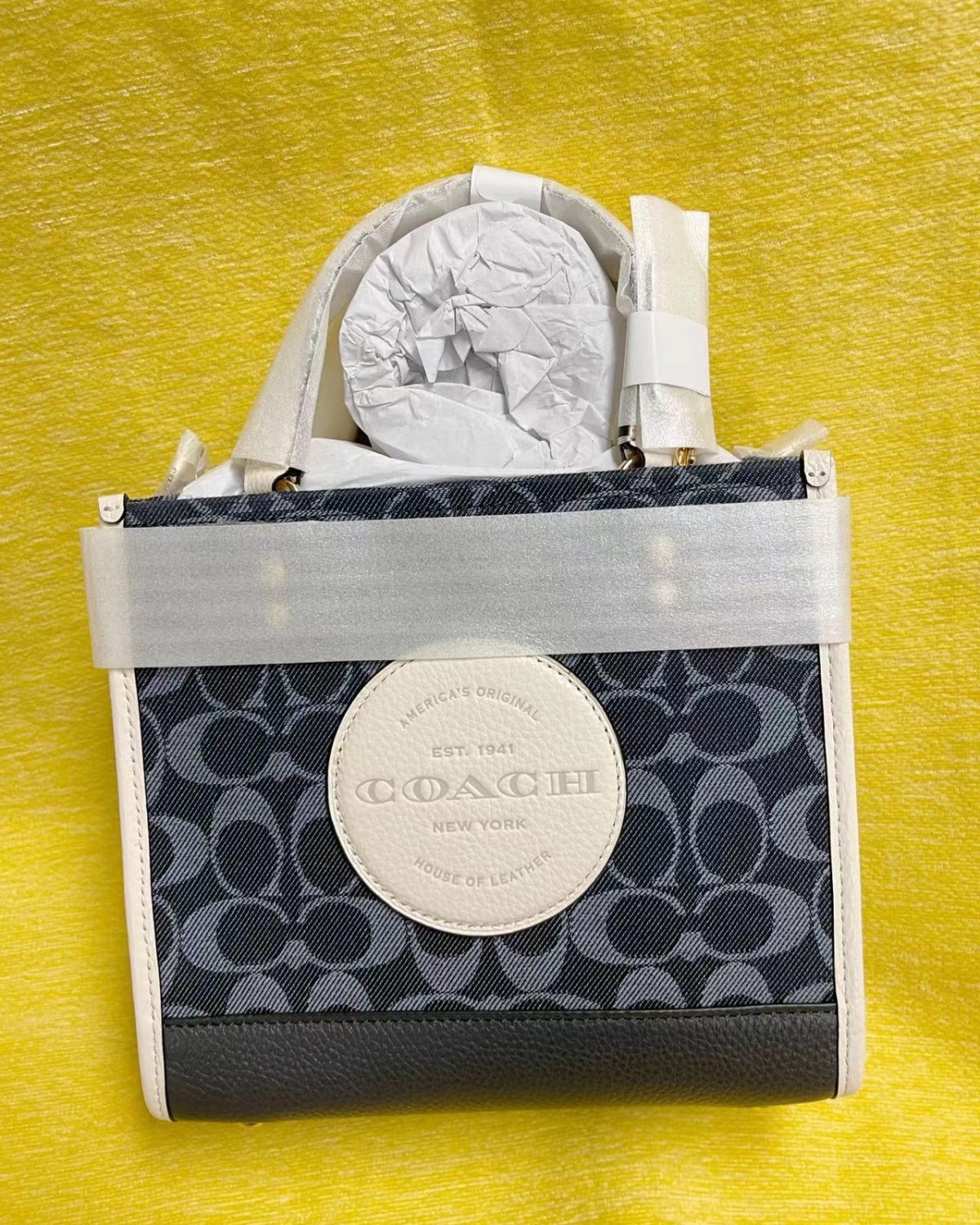 coachoutlet开箱啦！这次一单就买一个包，哈哈，黑五