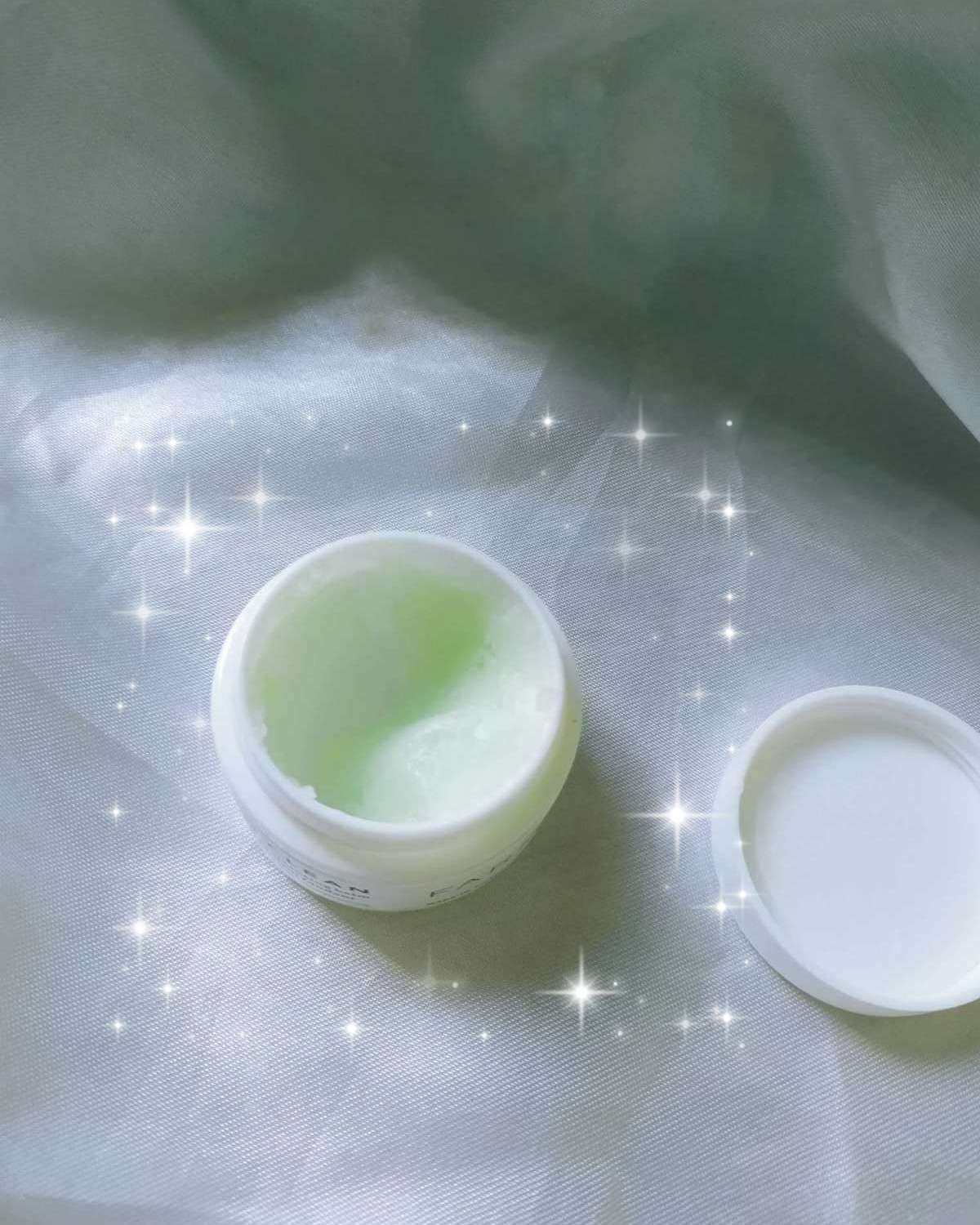 卸妆产品中排的上我心目中前三的farmacy卸妆膏一定有一席