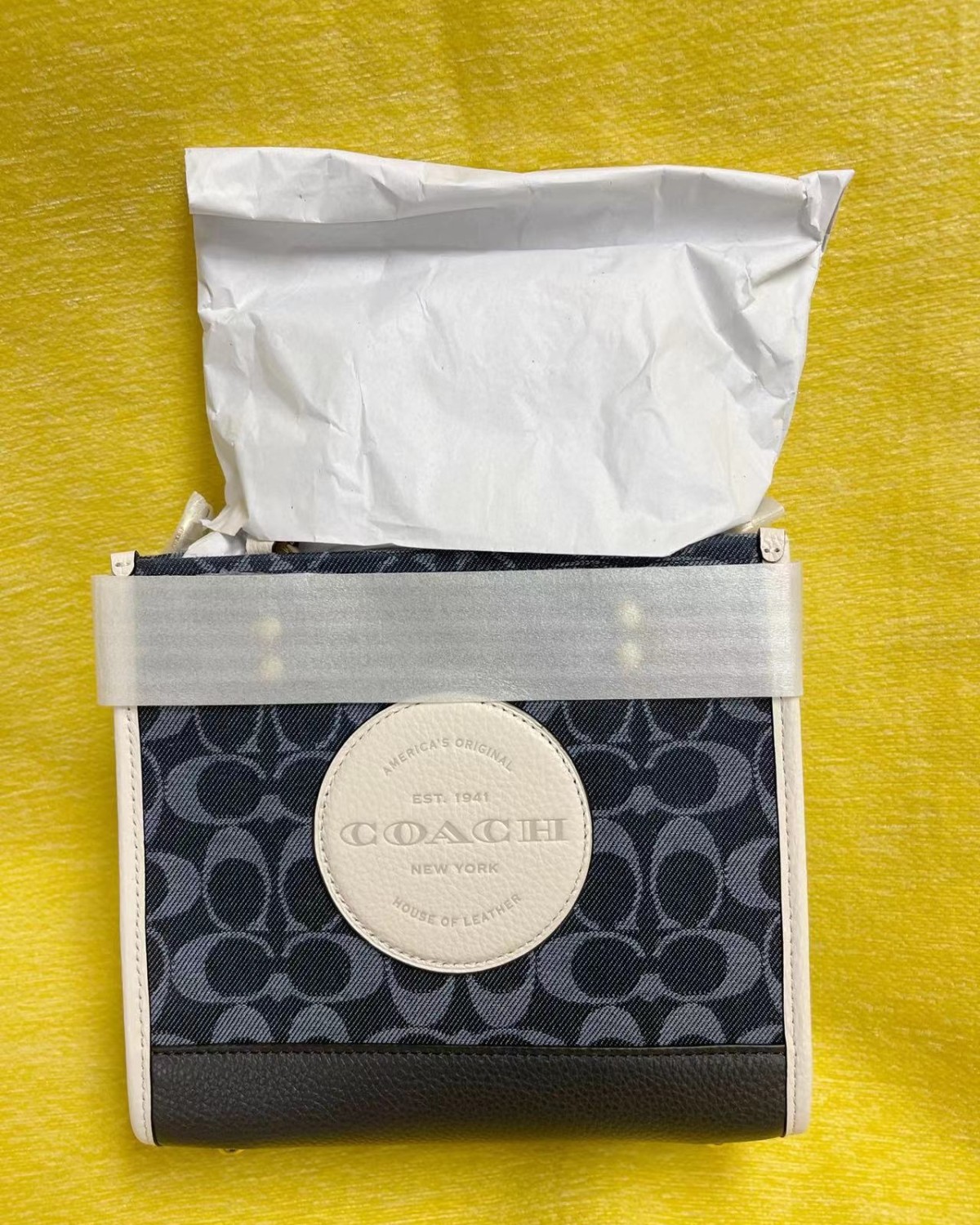 coachoutlet开箱啦！这次一单就买一个包，哈哈，黑五