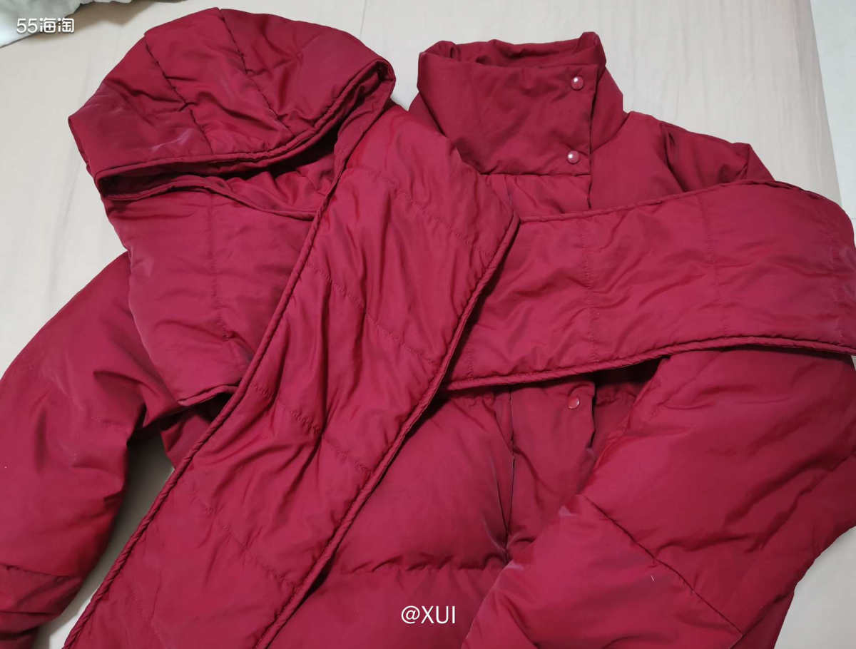 趁着冷空气到达赶紧把我的羽绒服拿出来穿穿🤣要不然可能今年过
