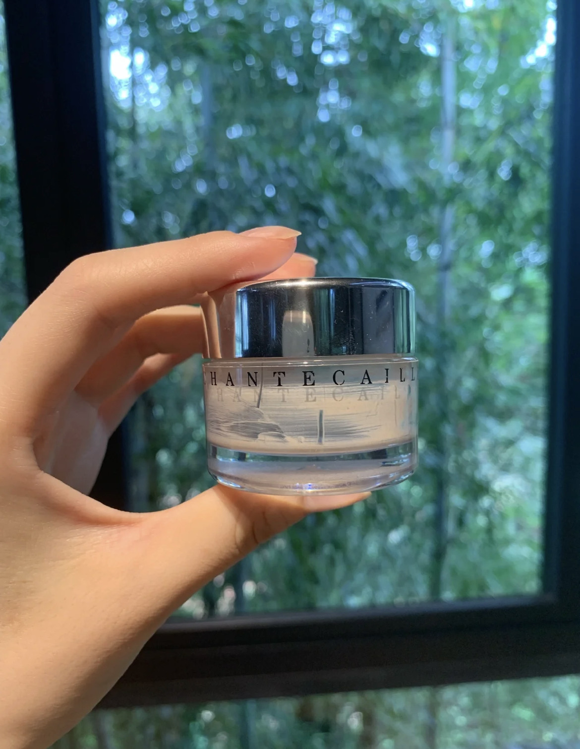 之前一直习惯用粉底液，朋友给我了Chantecaille 香