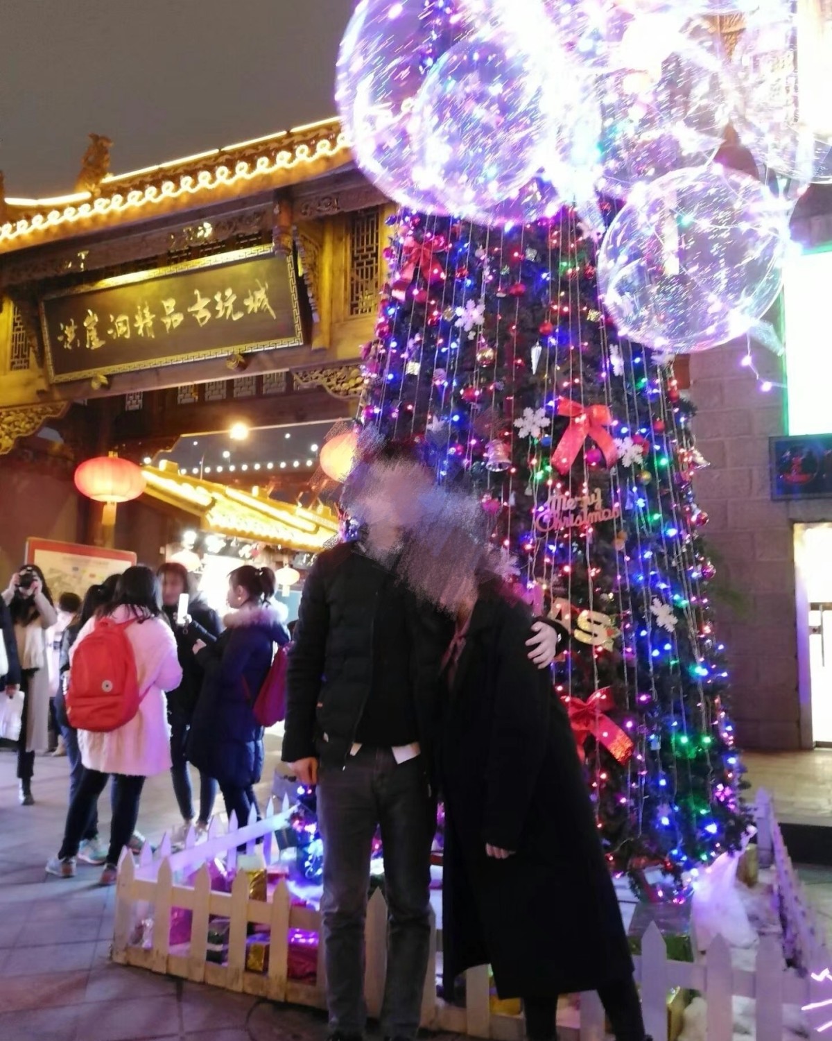 👋黑色大衣我买过好几件了，这件是西装领的，买了已经好久了，