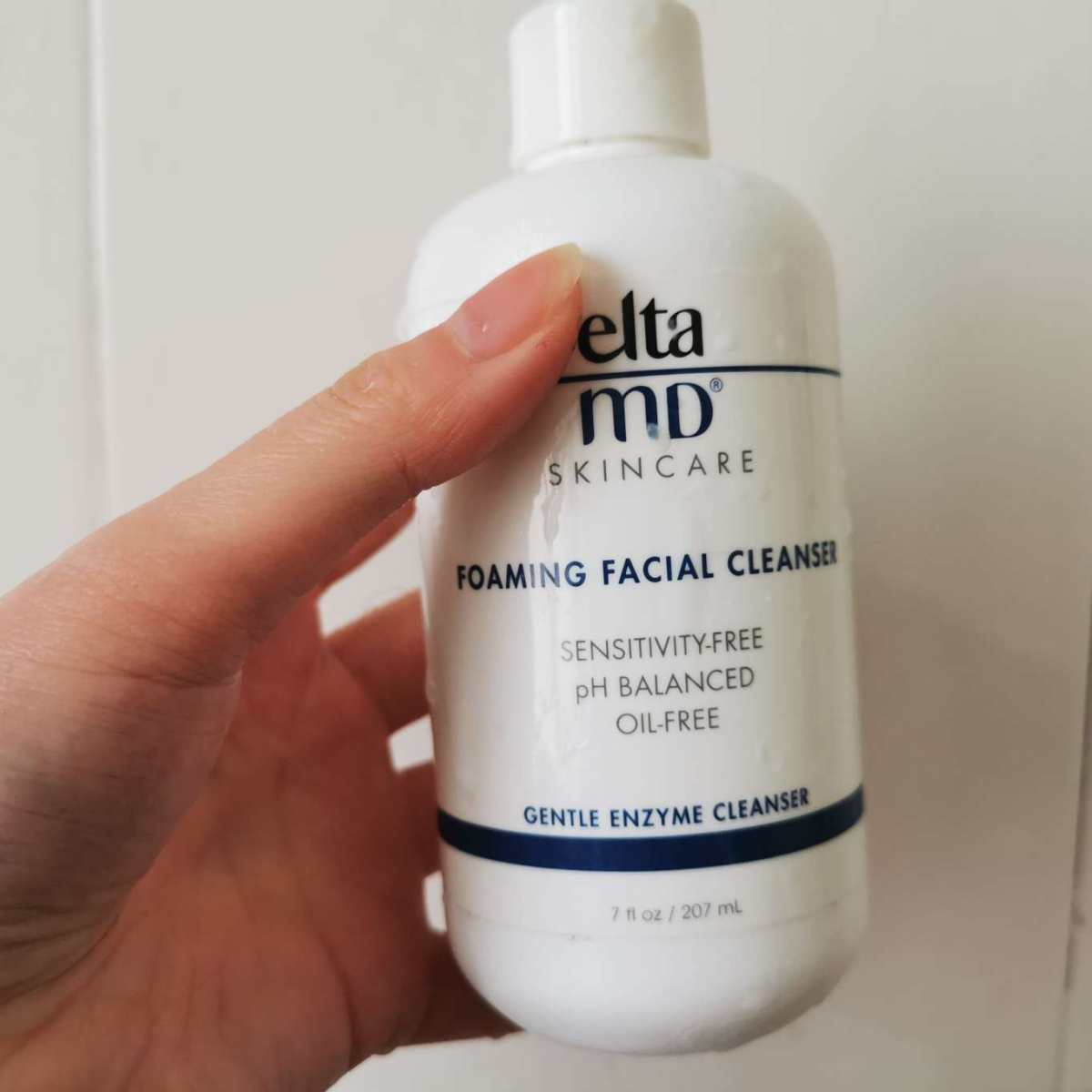 这款Elta MD氨基酸二合一卸妆洁面乳，我也是无意中被种草