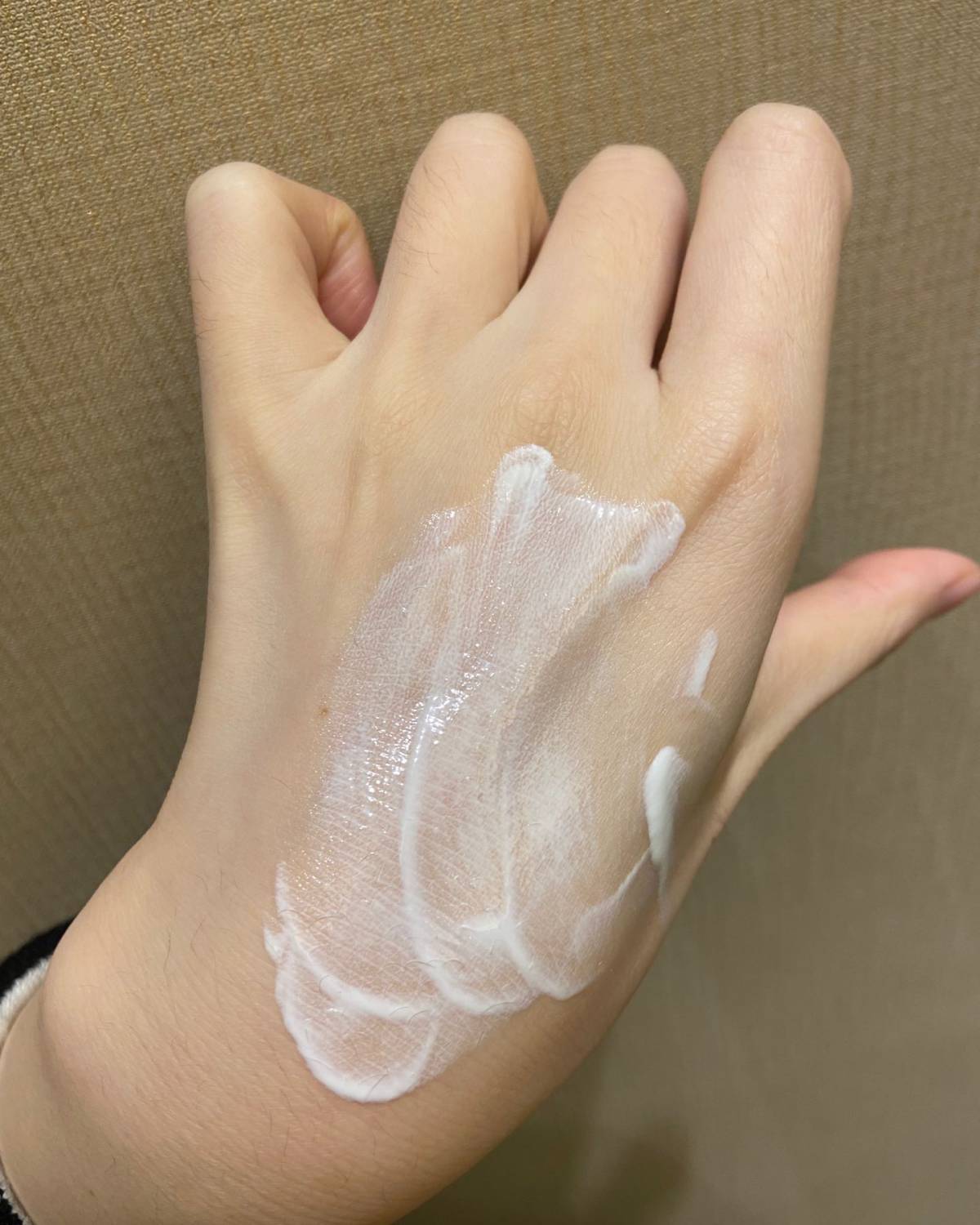 🌞姐妹们都知道是一年四季都必不可少的，我也尝试过很多品牌的