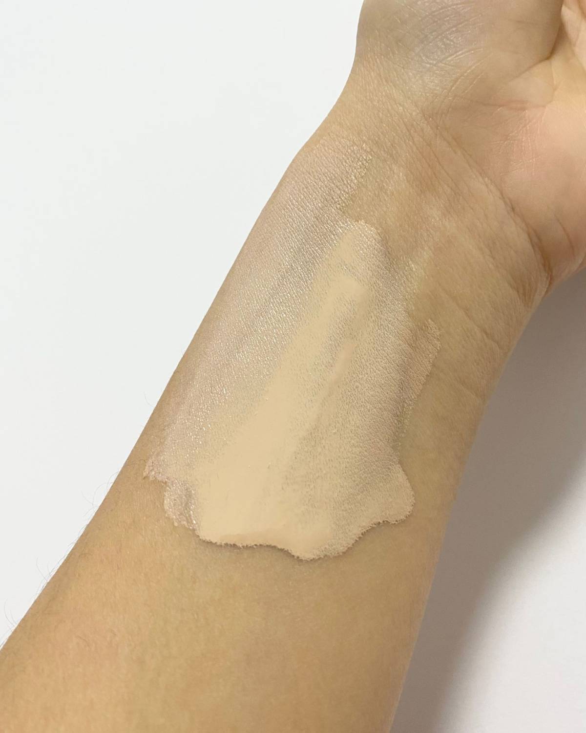 🔖🔖🔖本人肤质：干敏 暖黄皮，天生雀，换季爆皮、姨妈爆