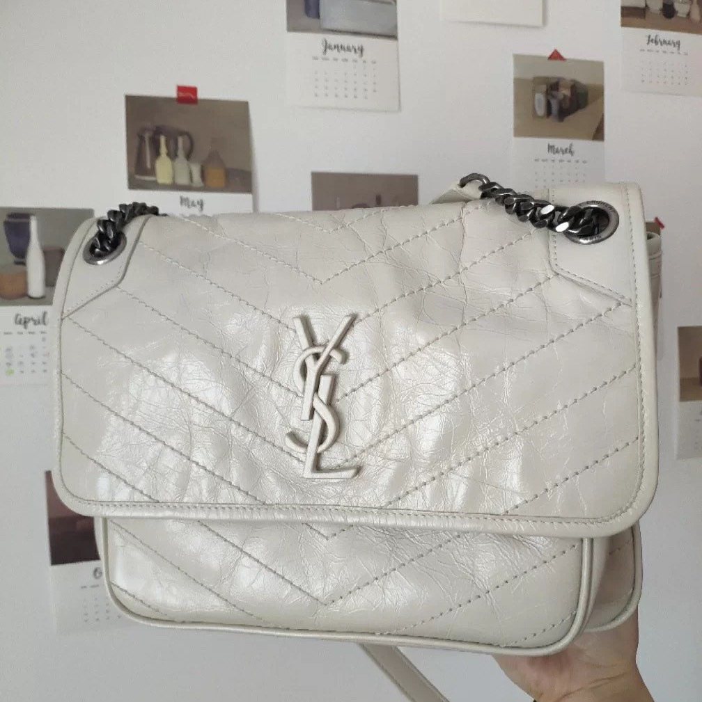 🚩YSL奶油白nike中古流浪包，我个人超爱的一款包包  
