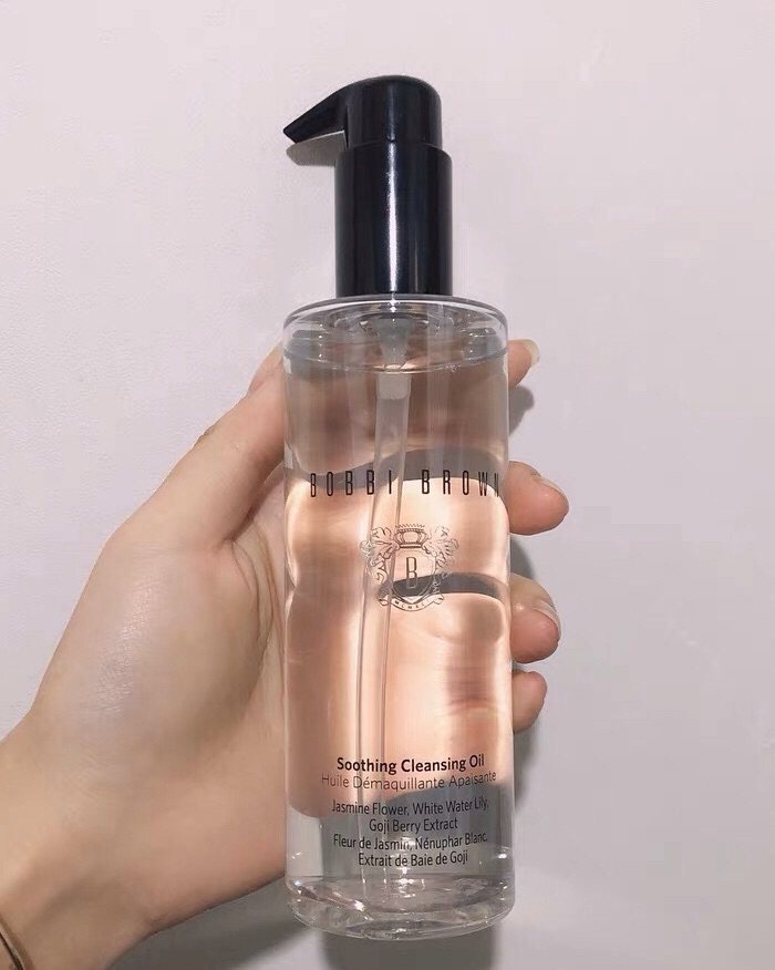 看到社区分享卸妆产品的主题，来分享下自己最常回购的bobbi