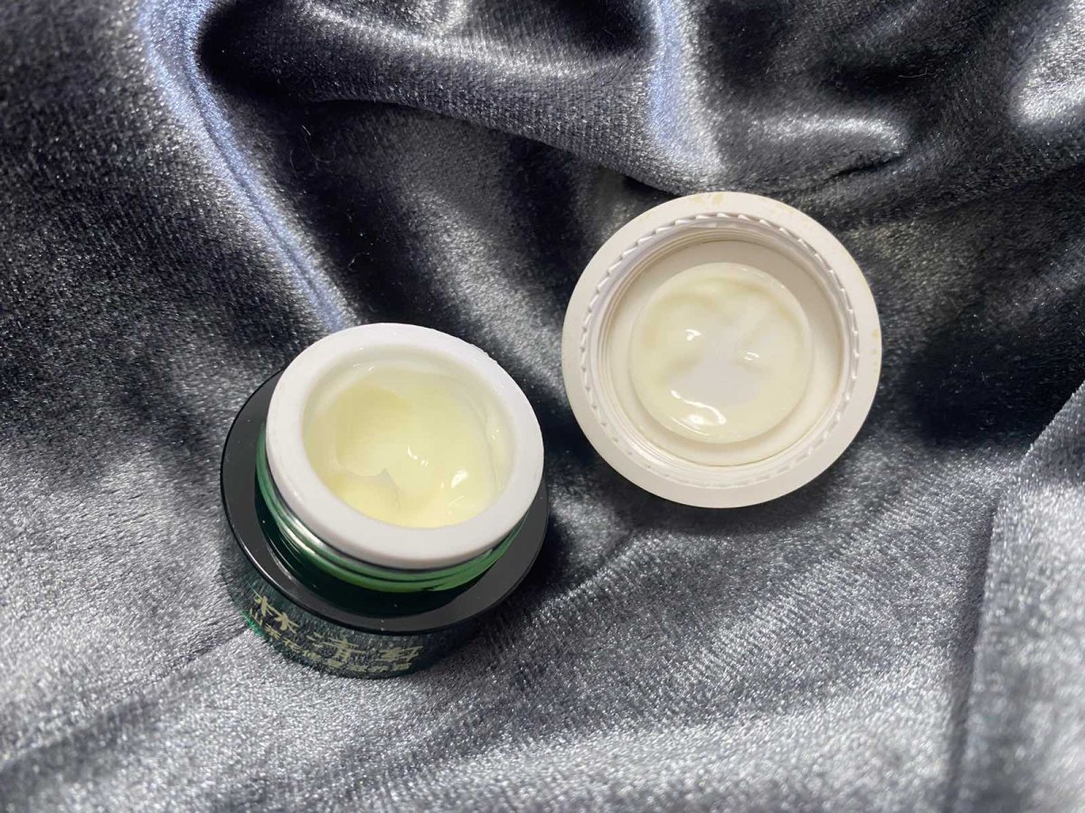 ♥️效果一般的林清玄山茶花修复面霜  💐购入介绍：官网试用