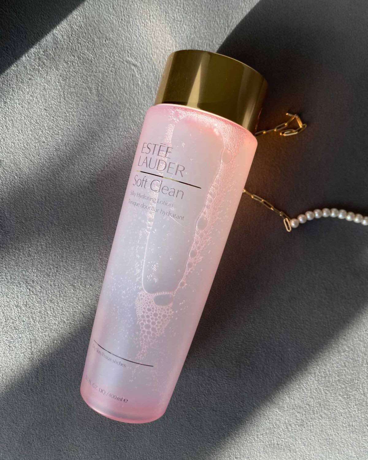 ☂️6月份我用运通卡买的雅诗兰黛粉水折上折，还赠送小黄瓜七件