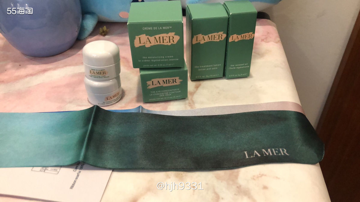 ✨这是黑五期间海蓝之谜官网下的订单，当时买一瓶精粹水就可以拿