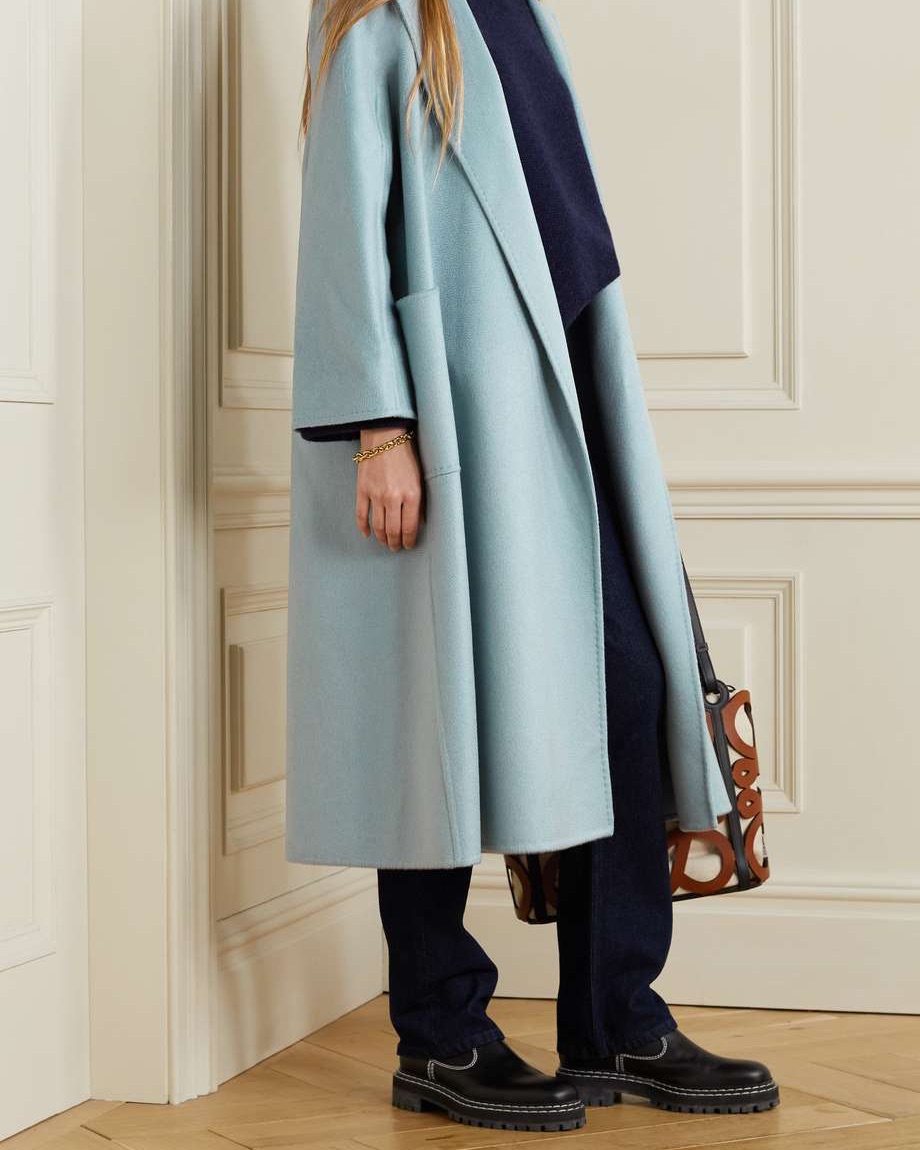 🗣‪ MAX MARA天蓝色双面羊绒大衣，优雅不容错过‬ 