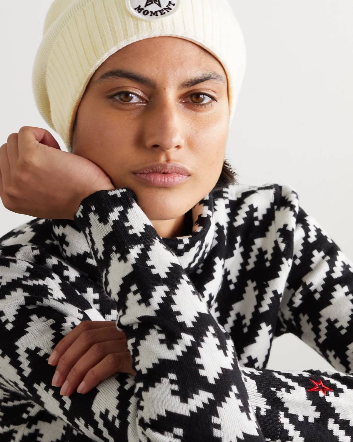 🌟 冬季帽子真的是标配，要不然真的太冻耳朵了！像我这种额头