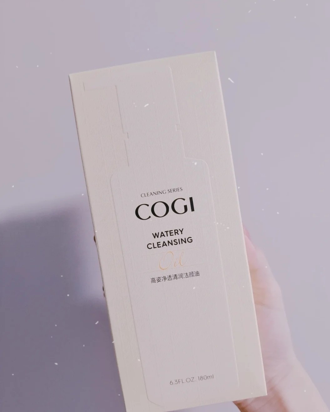 高姿卸妆油是我的第一瓶卸妆产品，那时候还在上大学，已经好几年