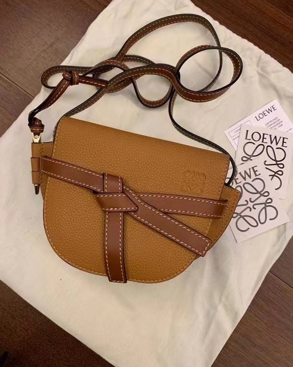 在途现货  Loewe罗意威 mini gate 焦糖色  