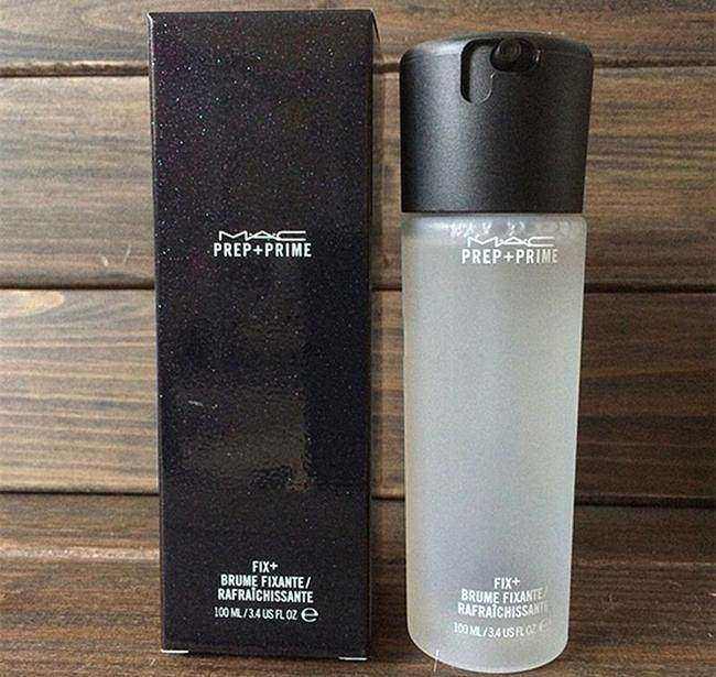 ✅Mac 定妆喷雾是一款超级好用的保湿产品，妆前可以补水，妆