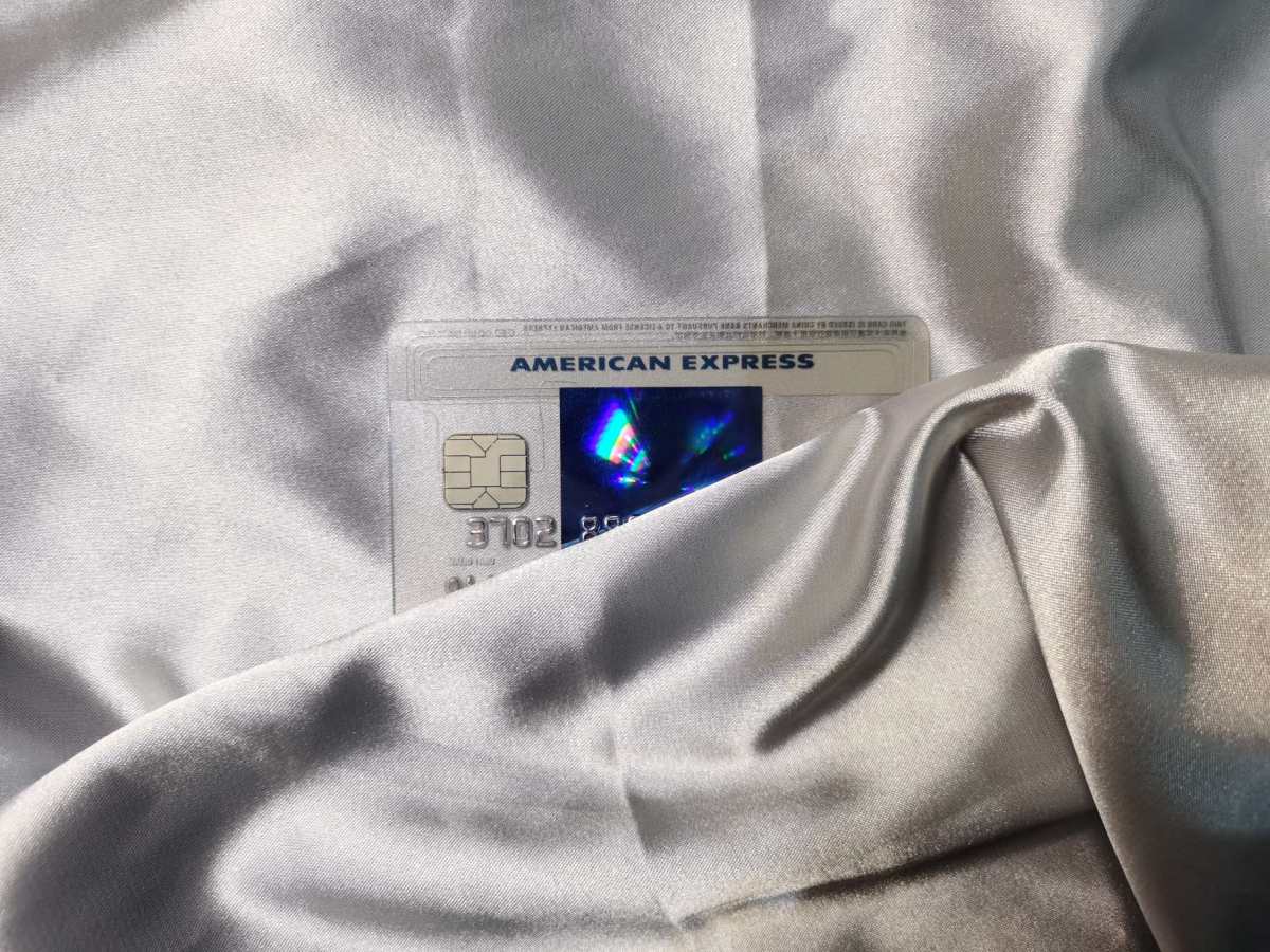 ✅MAC 989唇釉， MULLITOVER ，白桃奶盖，又