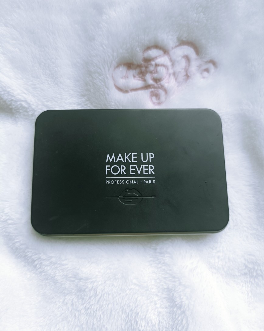 说起21年好用的粉饼，make up forever算是好用