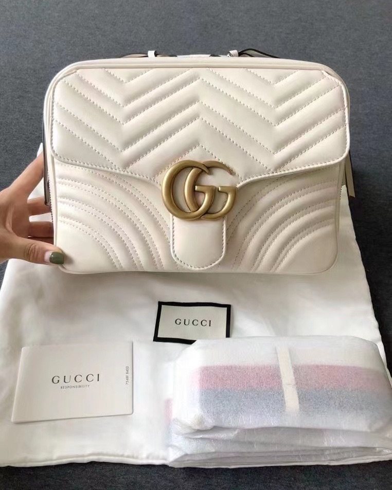 国内现货清仓❗️❗️  gucci邮差包 白色中号  巨折才