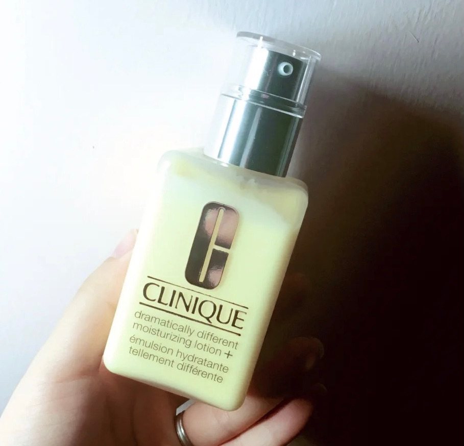 倩碧的海淘还是比较好的，每次赠品有很多，还有生日礼，经常还有