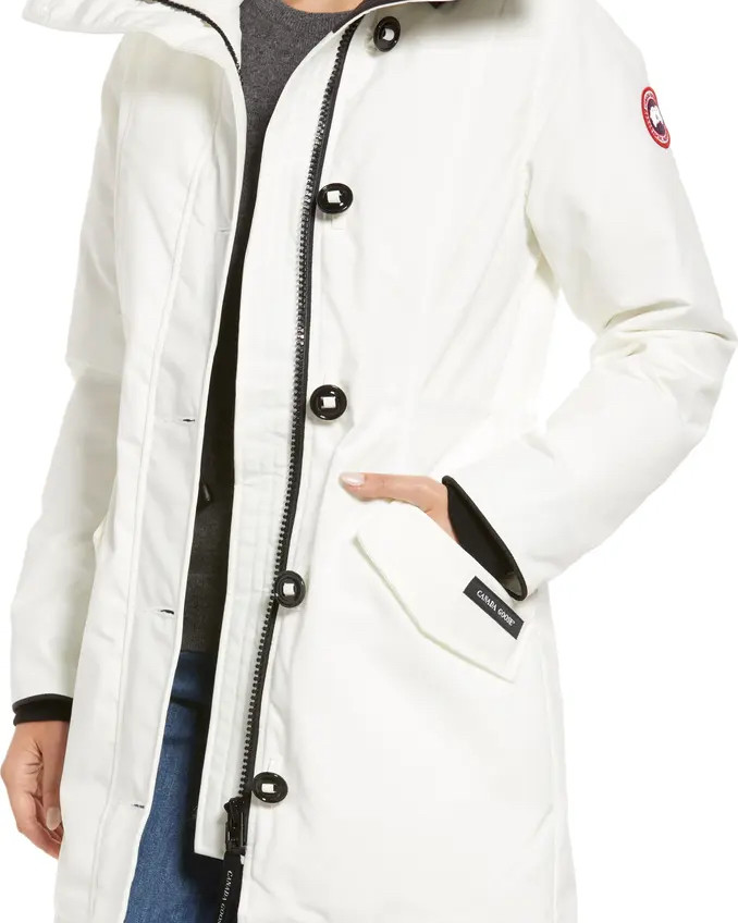 一直关注ND 女款canada goose ，想买个红色。 