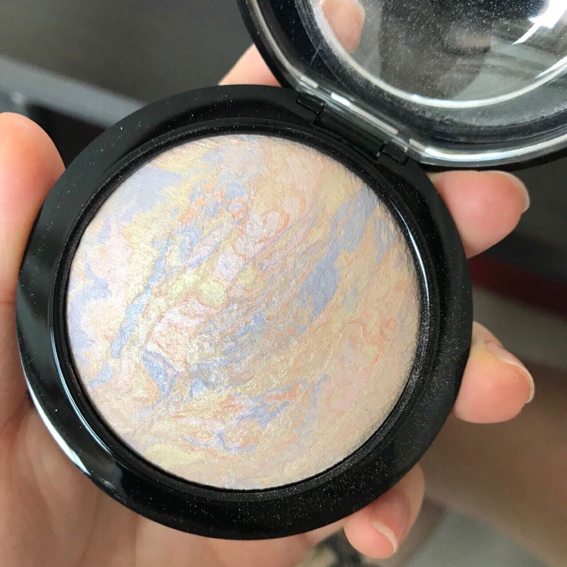 2022年我想用运通卡去Mac官网购买独角兽高光  🌟 M