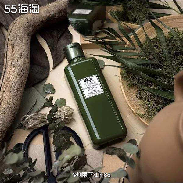 悦木之源菌菇水，含有灵芝，白松茸，酵母菌，积雪草精粹等多种天