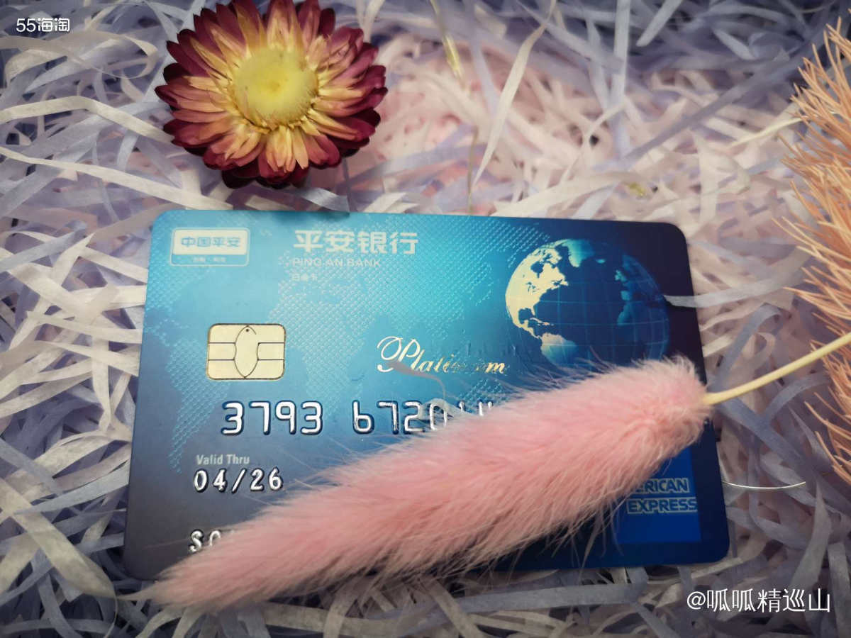🍀一直很喜欢SEE SHEER这个色号，西柚色的淡妆加持，