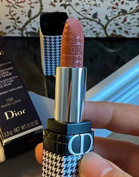 Dior千鸟格口红的限定款，我又双叒叕想要为彩妆鼓掌！我本就