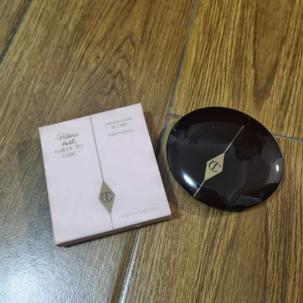 今天开箱 整箱：ct彩妆 购买地：ct美国官网 活动是：眼影