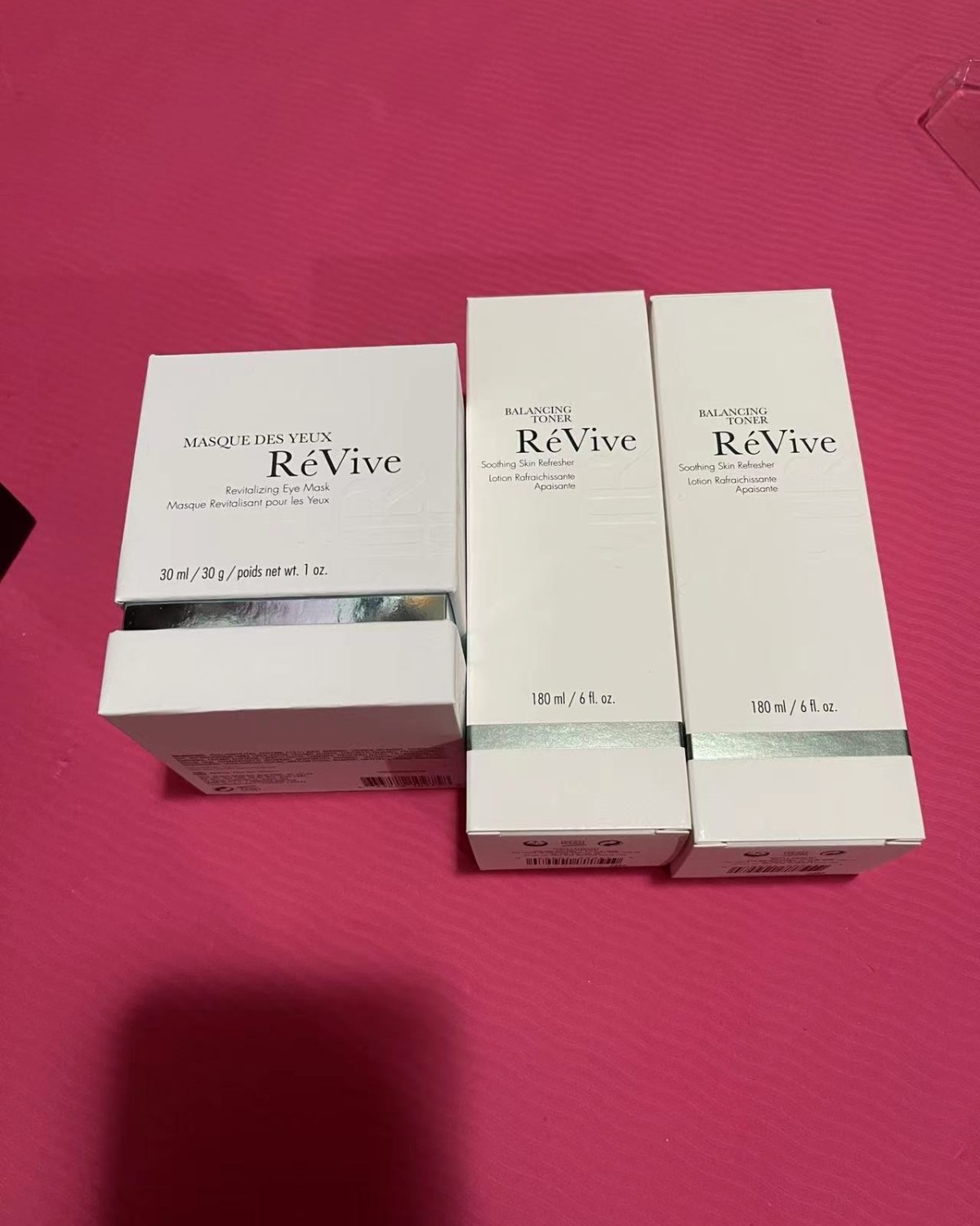 这款真的是神仙眼膜，它是美国的牌子，太好用了，  主要成分：