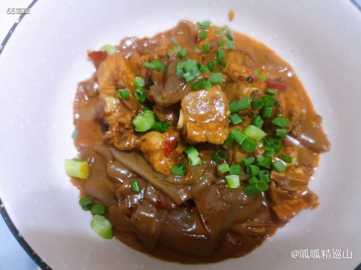 🍑冬天的时候一般都喜欢吃些热气腾腾的饭菜，那自然离不开烧菜