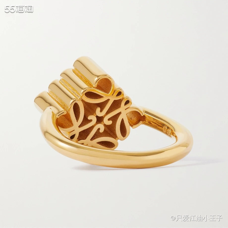 在众多奢侈品品牌中，不知道为啥我就对LOEWE比较有好感。喜