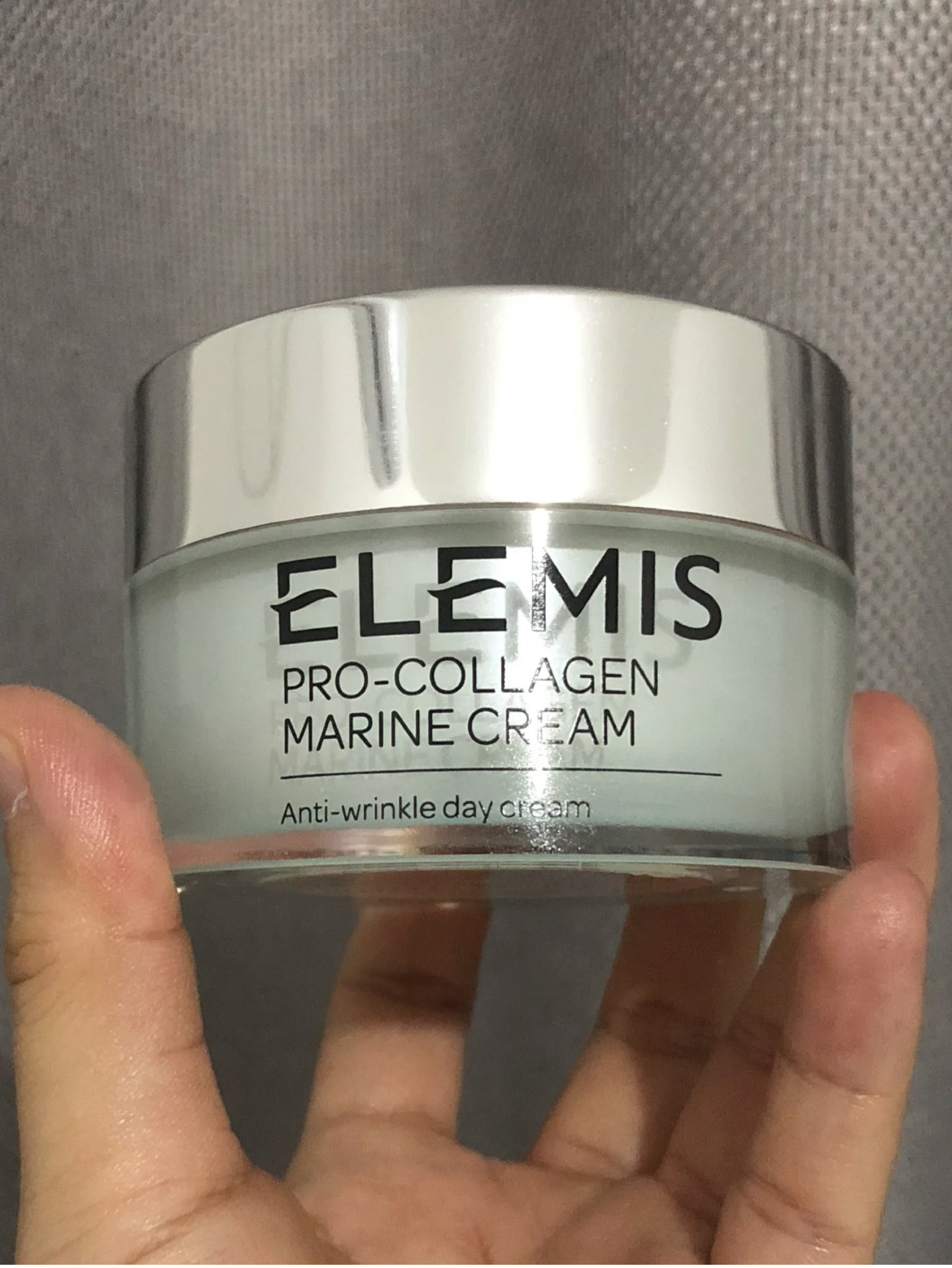 Elemis是英国本土护肤品牌，主要经营的都是中高端护肤产品