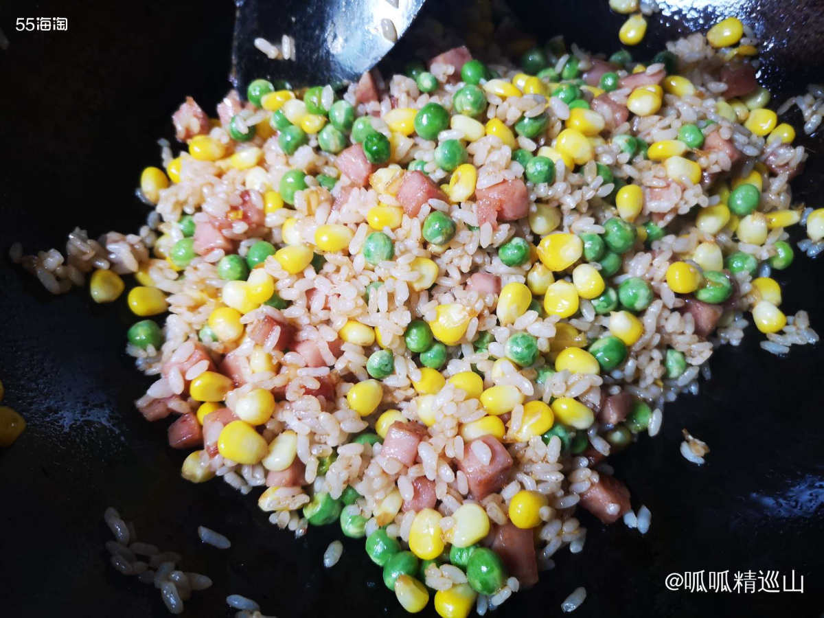 🍭因为大学室友开了家日式快餐店，有次去她那里，给我做了个日