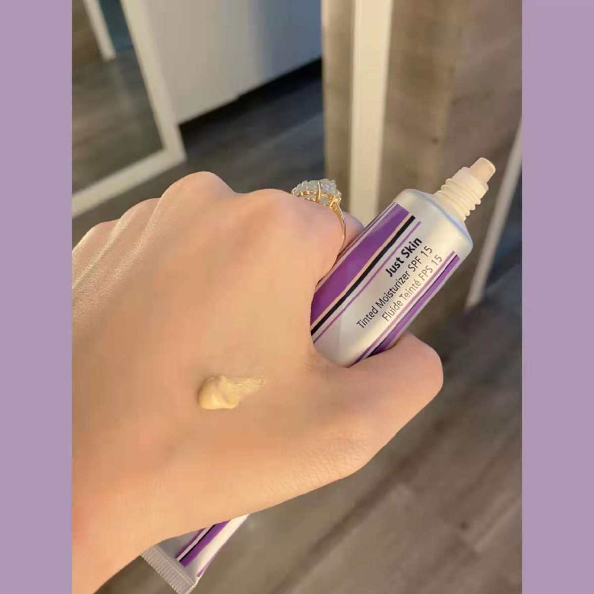 💜香缇卡隔离据说是伪素颜中最能打的底妆，之前大家反馈普遍说