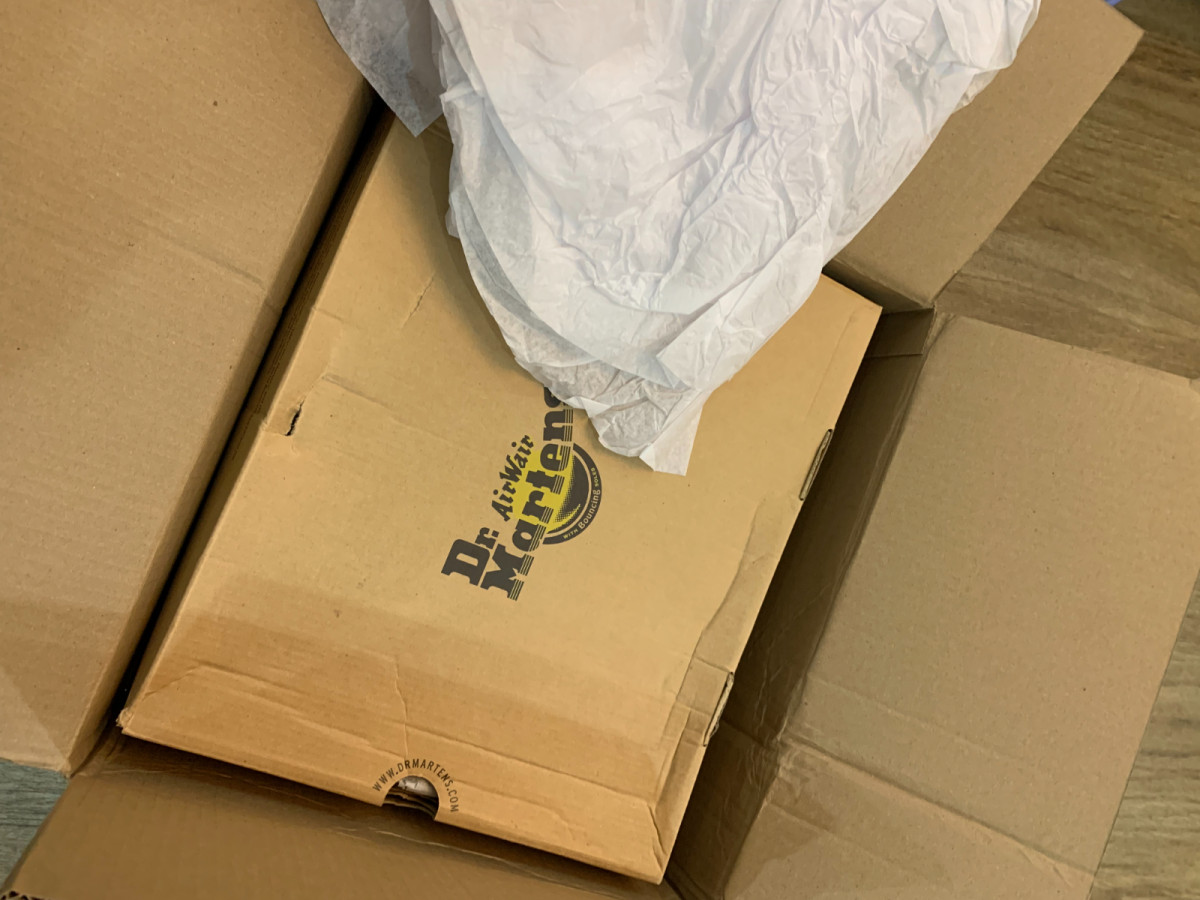 这双Dr Martens马丁靴是之前55发布的美国官网Dr 