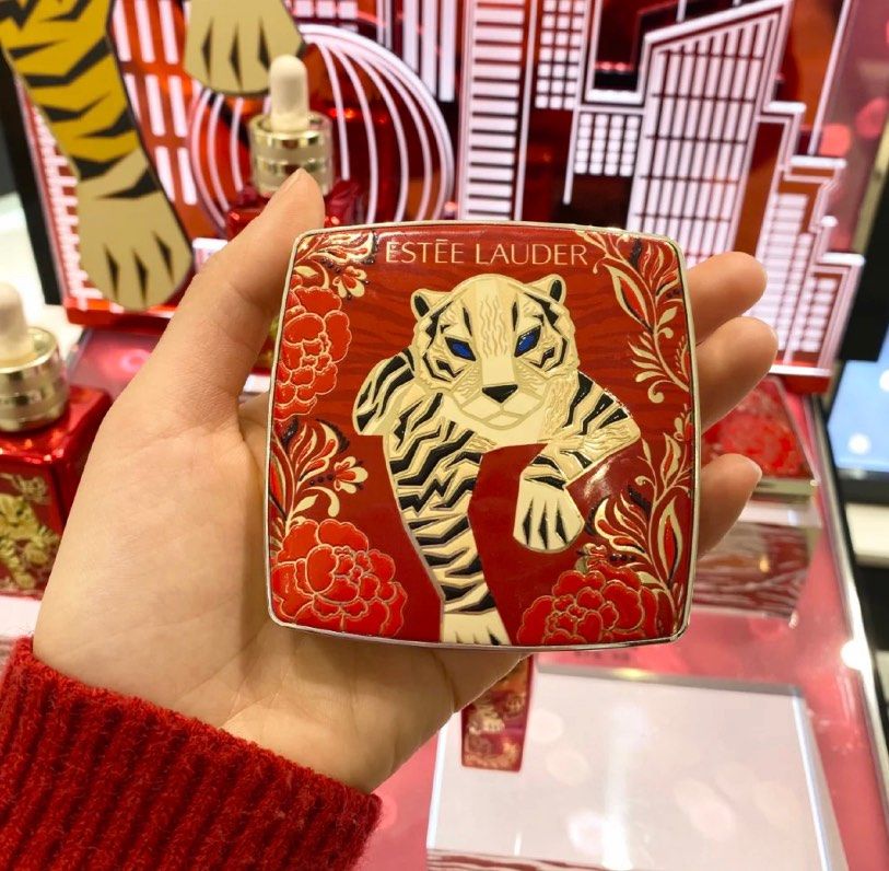 🐯雅诗兰黛虎年限定护肤彩妆大集合，心意满满  ⚱️要说雅诗