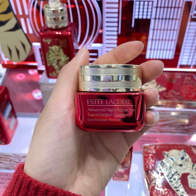 🐯雅诗兰黛虎年限定护肤彩妆大集合，心意满满  ⚱️要说雅诗