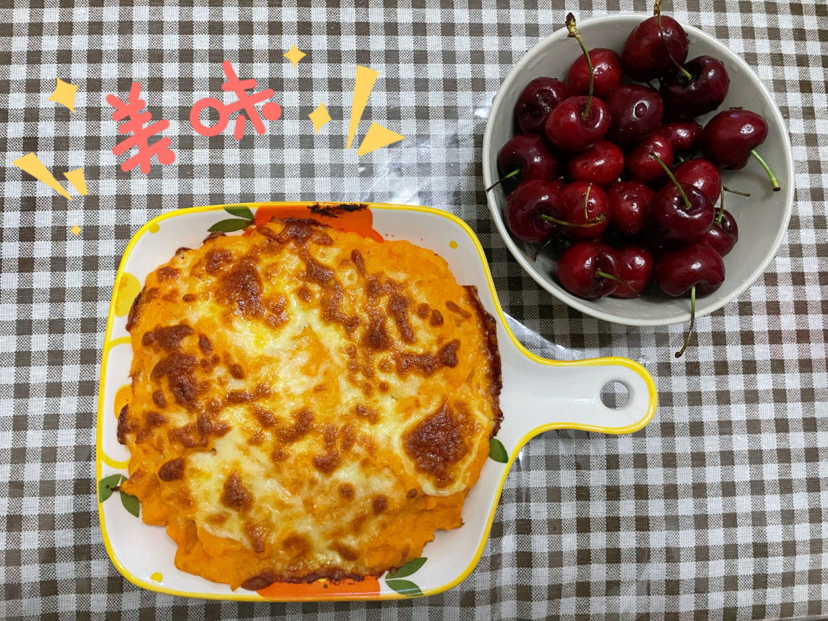 冬天，又是吃烤红薯的季节，同是芝士控的我，第一次亲手尝试--