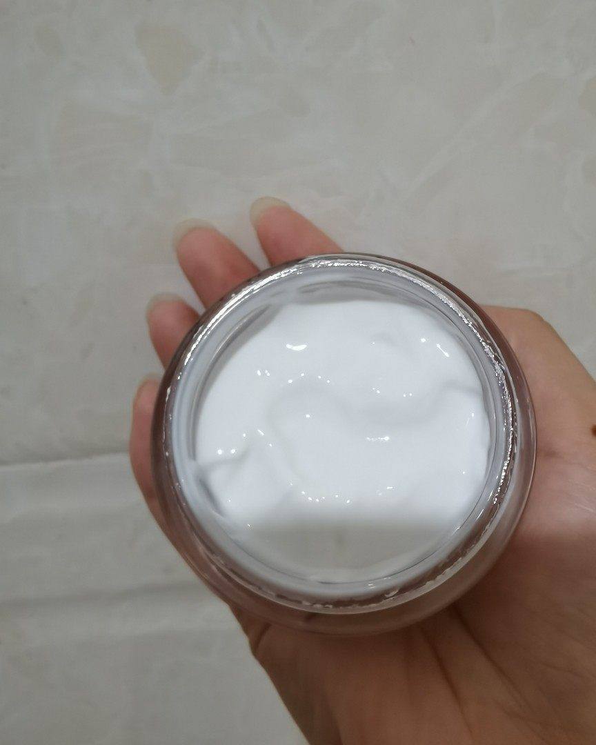 ✅香缇卡花妍面膜，一款以补水，镇定积分为主要功效的涂抹面膜，