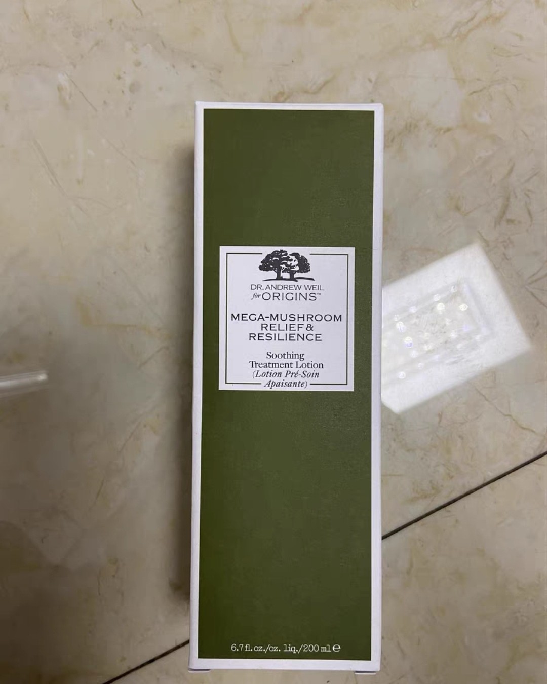 ✅悦木之源菌菇水，便宜又大瓶是爽肤水，用来湿敷效果绝绝子。美