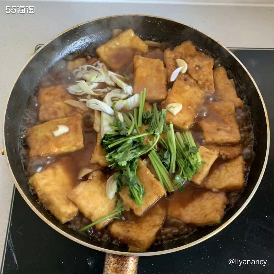 ✨这个香煎豆腐是我过年的时候特别给姥姥做的，左手下厨房右手大