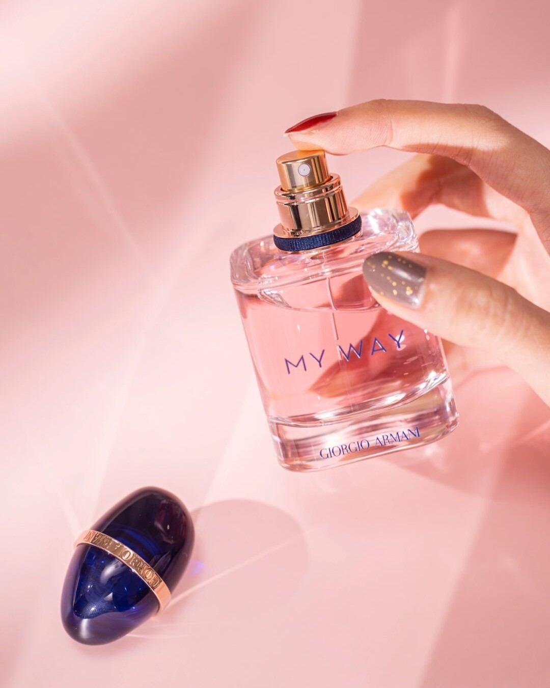 阿玛尼新推出的MY WAY自我无界香水，绝对值得入手！  花