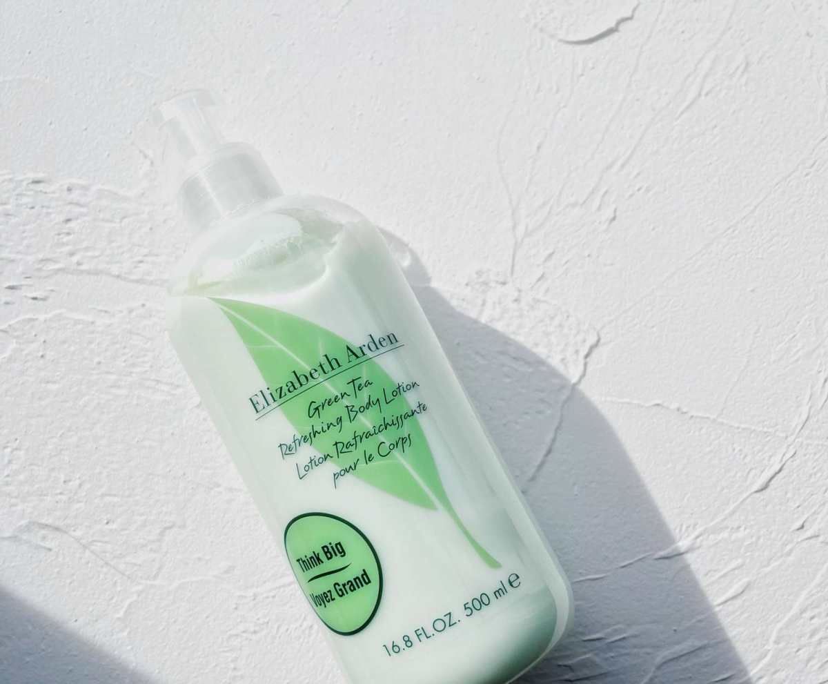 多年前我是买过雅顿绿茶罐装的身体霜，那个质地比较厚重，更加适