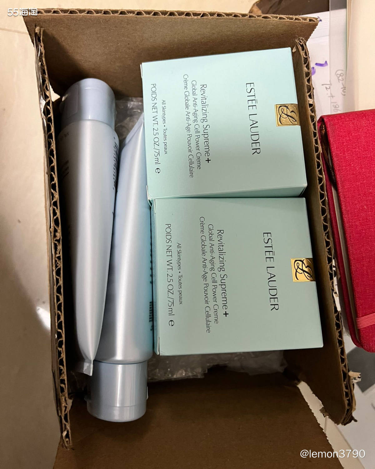 这是黑五三个智妍面霜一单的包裹被分了两箱，其中一箱，已经搞不