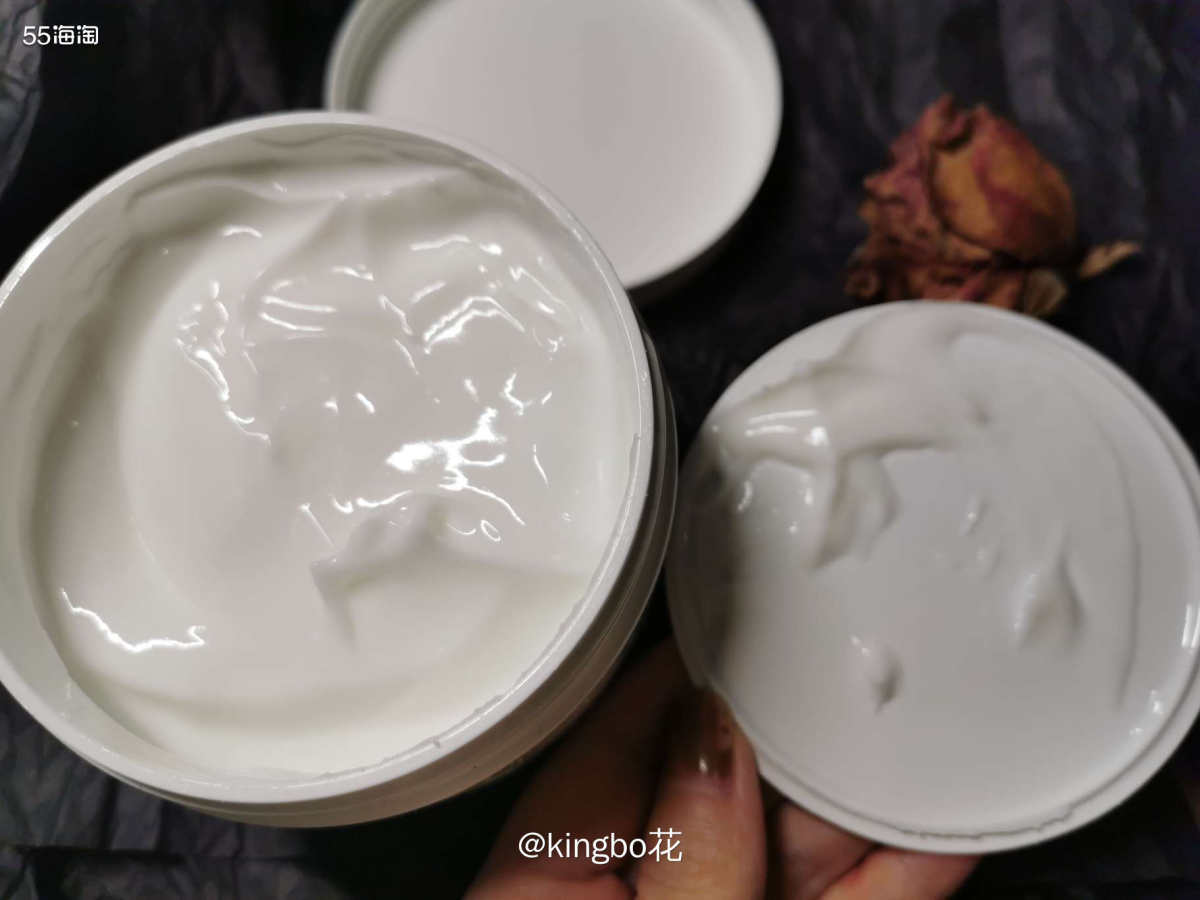 🔴雅顿白茶野玫瑰身体乳，润而不腻，小清新的香真的太好闻啦 